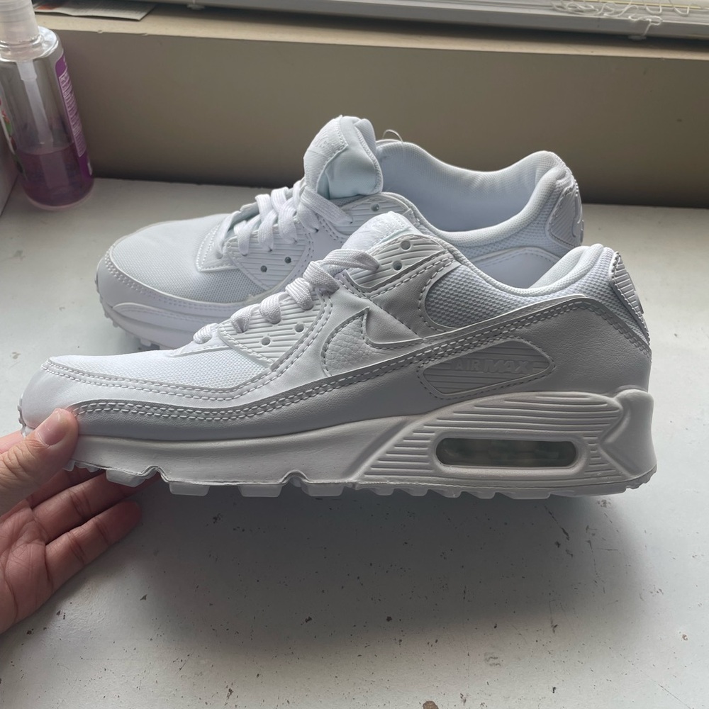 NEW Nike Air Max 90